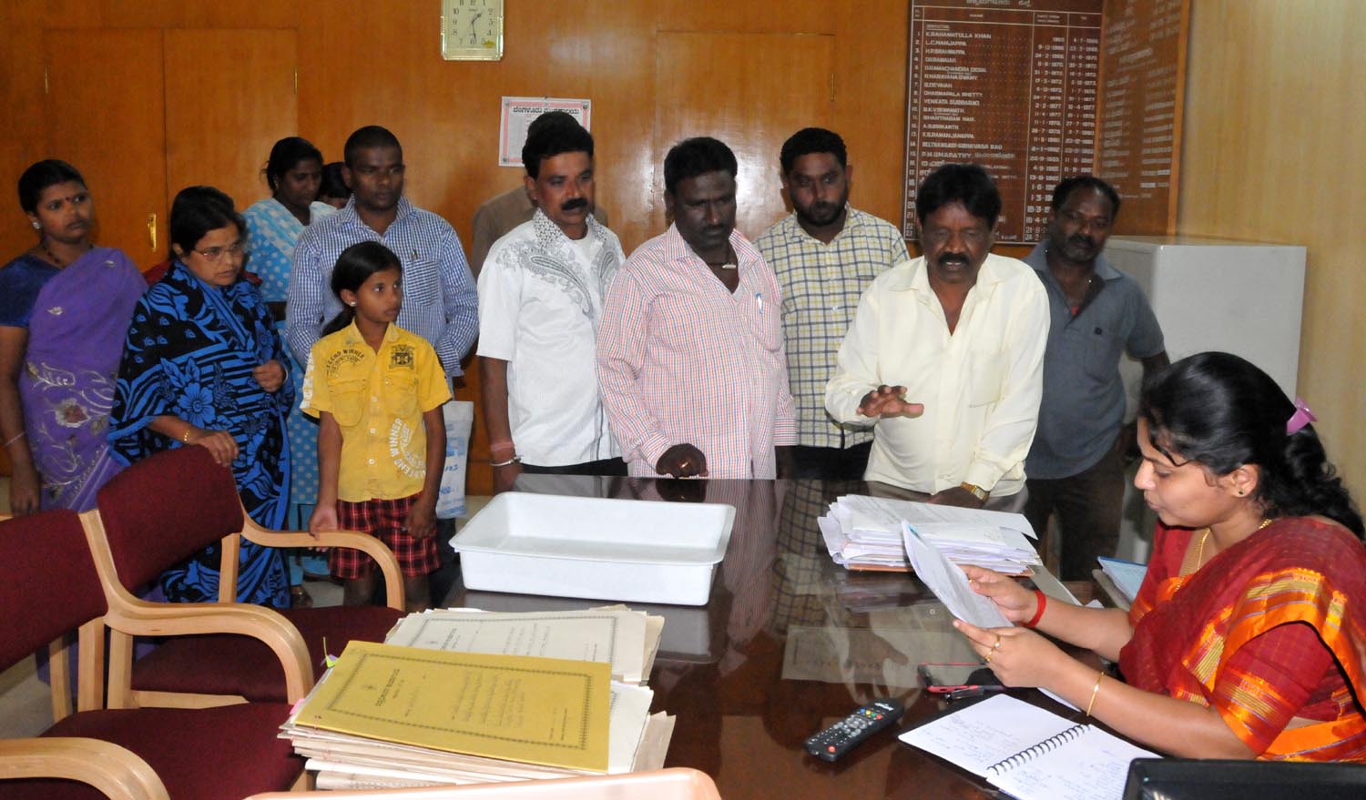 ಪೌರಕಾರ್ಮಿಕನ ಕುಟುಂಬಕ್ಕೆ ಪರಿಹಾರ ನೀಡಲು ಒತ್ತಾಯ